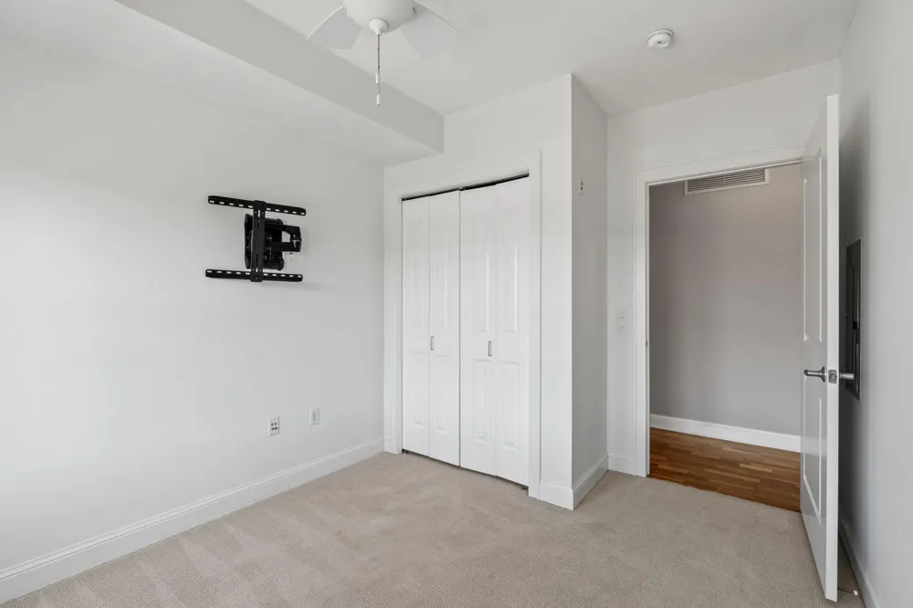 1060 Grand Avenue #300 Saint Paul, MN 55105