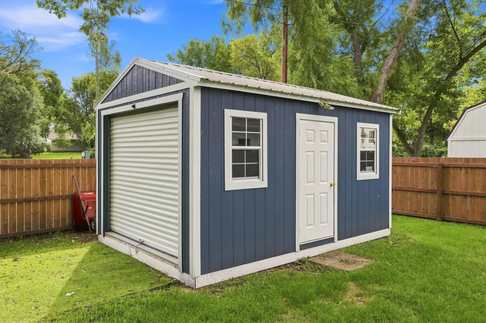 1521 Gary Avenue Detroit Lakes, MN 56501