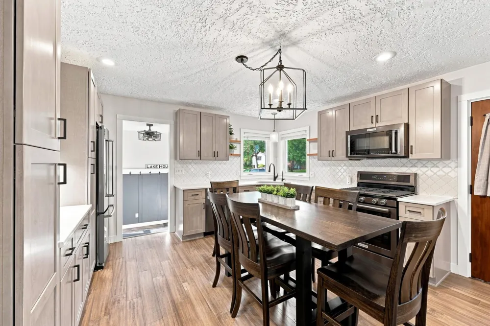 1521 Gary Avenue Detroit Lakes, MN 56501