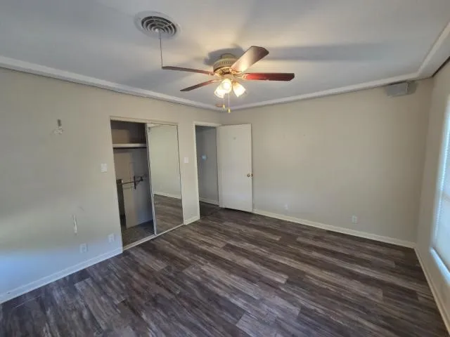 5728 Rockhill Road Fort Worth, TX 76112