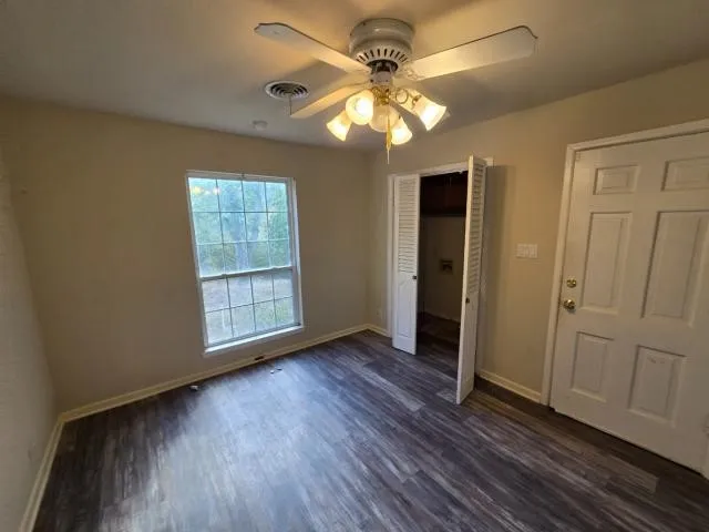 5728 Rockhill Road Fort Worth, TX 76112