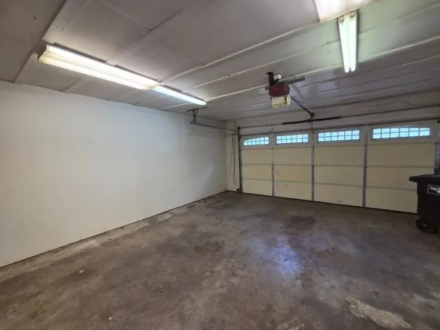 5728 Rockhill Road Fort Worth, TX 76112