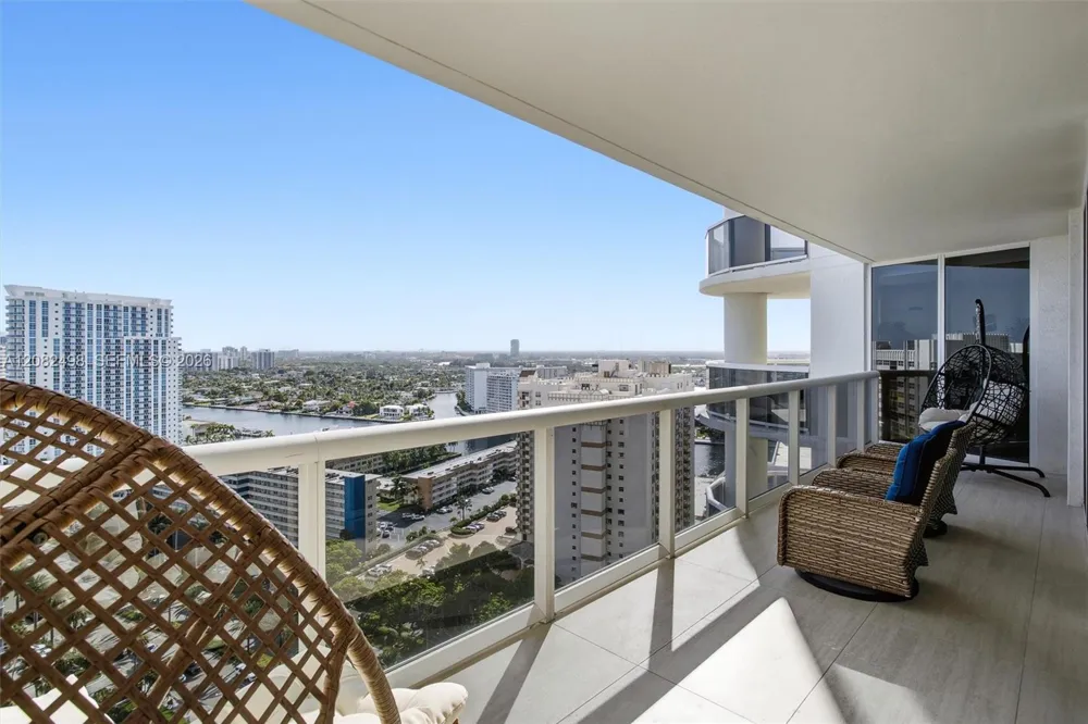 1850 S Ocean Dr #2305 Hallandale Beach, FL 33009
