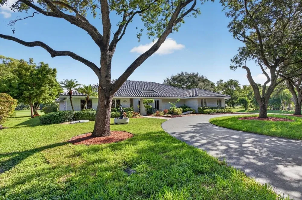 10971 NW 24TH STREET Coral Springs, FL 33065