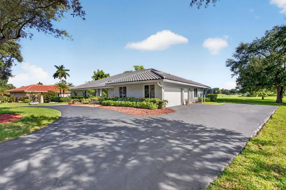 10971 NW 24TH STREET Coral Springs, FL 33065