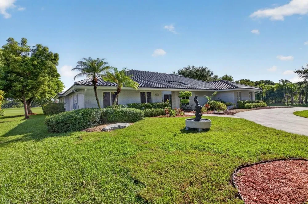 10971 NW 24TH STREET Coral Springs, FL 33065