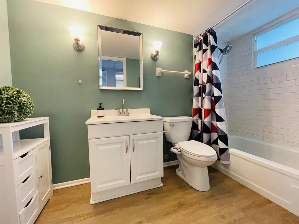 109 ROYAL PARK DRIVE #4D Oakland Park, FL 33309