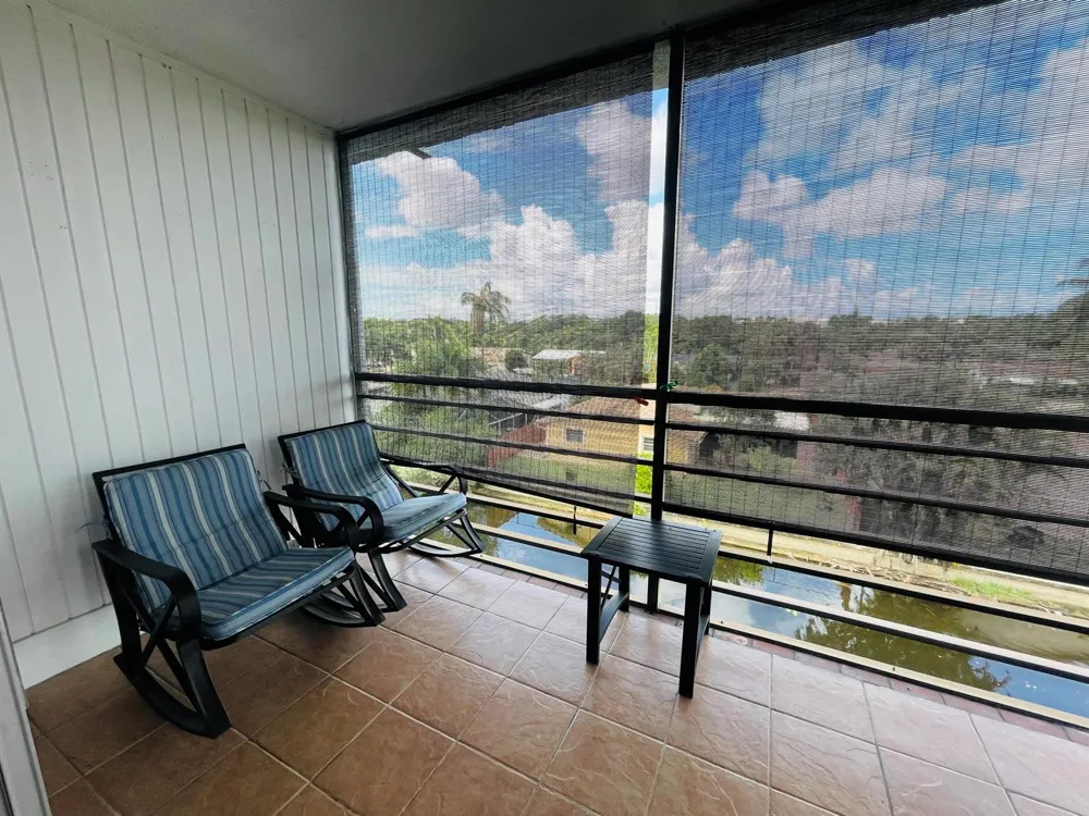 109 ROYAL PARK DRIVE #4D Oakland Park, FL 33309