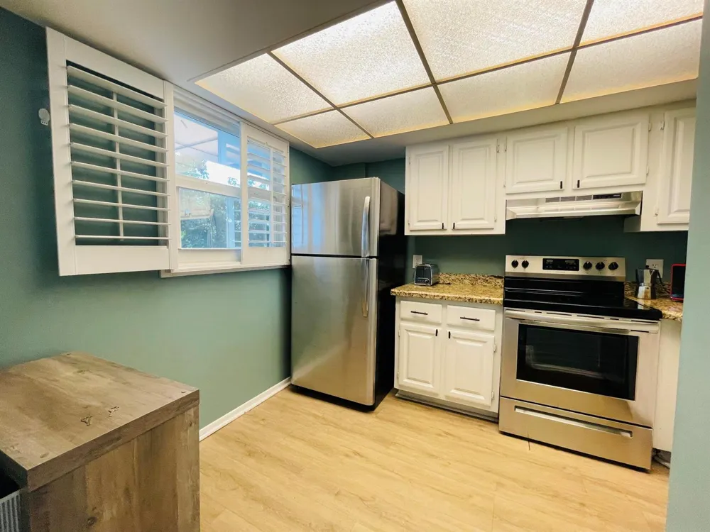 109 ROYAL PARK DRIVE #4D Oakland Park, FL 33309