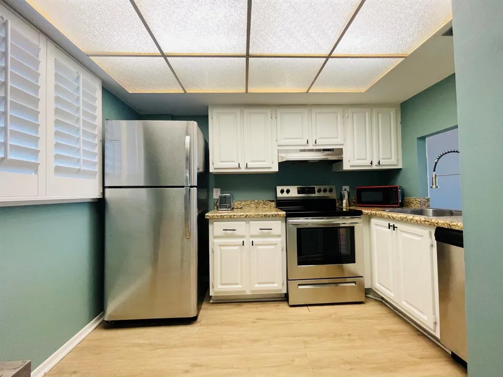 109 ROYAL PARK DRIVE #4D Oakland Park, FL 33309