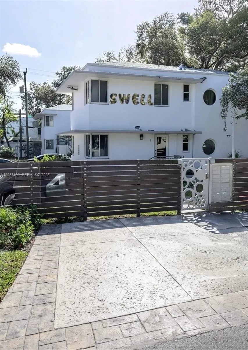 648 NE 80th St #10 Miami, FL 33138