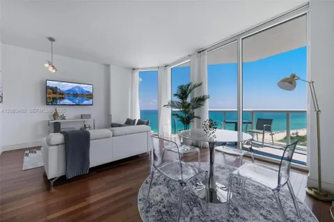6515 Collins Ave #1405