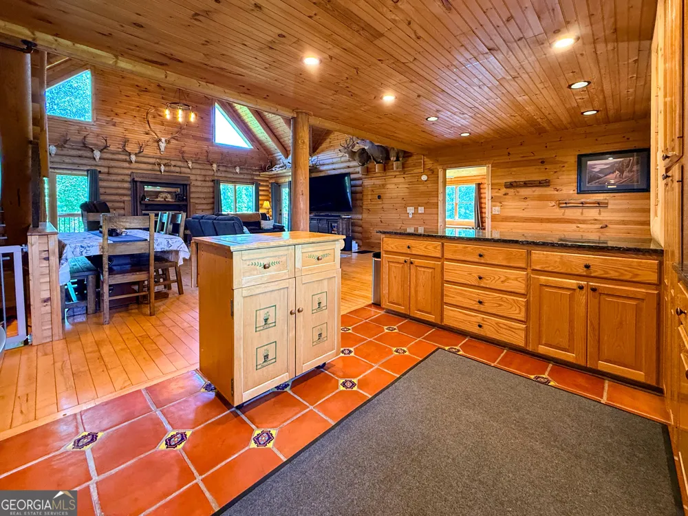 448 Dixie Meadow LN Mount Airy, GA 30563