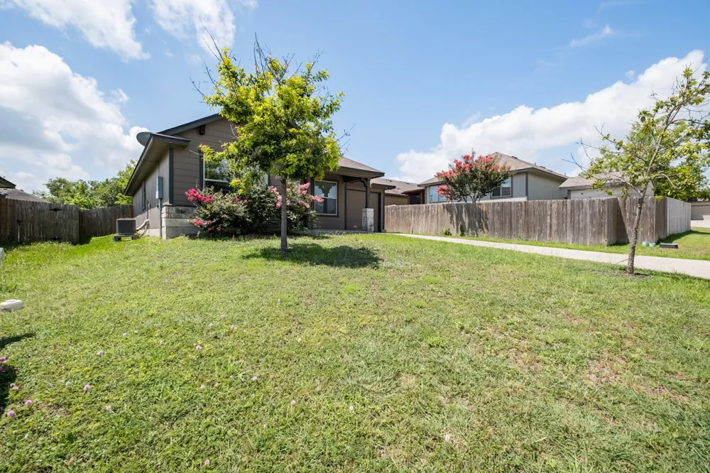 100 Azurite Drive Jarrell, TX 76537