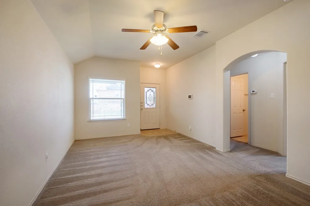 100 Azurite Drive Jarrell, TX 76537