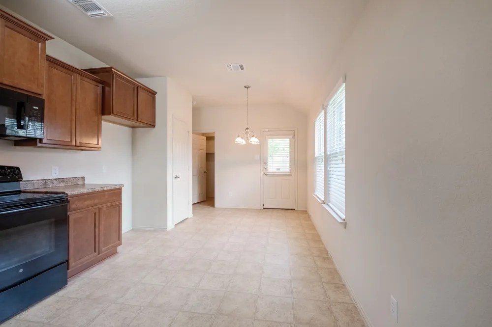 100 Azurite Drive Jarrell, TX 76537