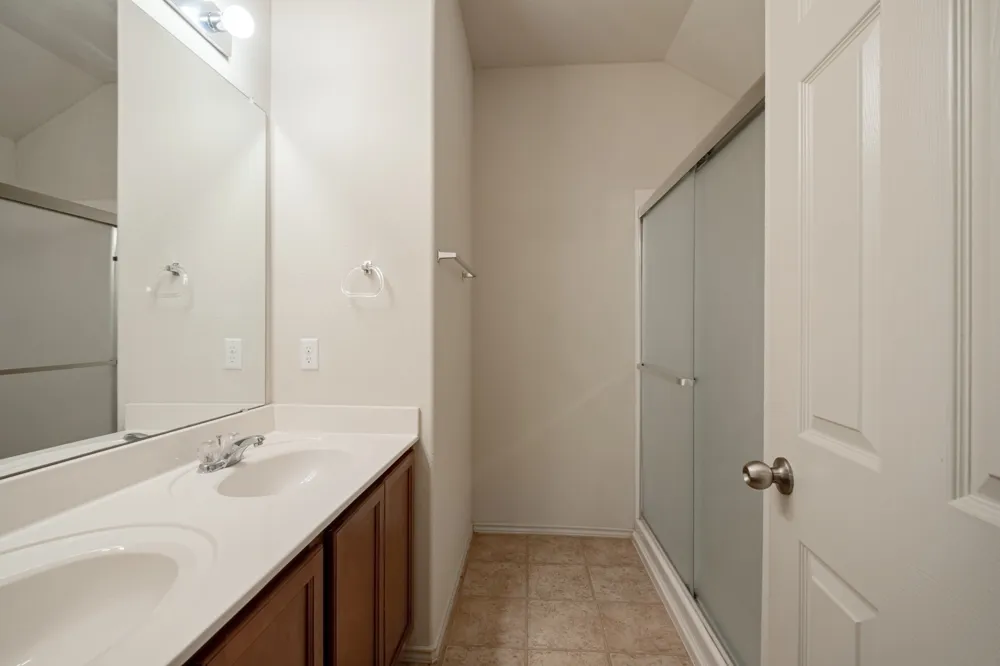 100 Azurite Drive Jarrell, TX 76537
