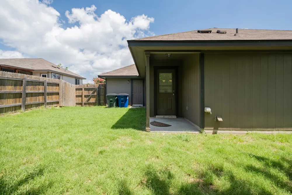 100 Azurite Drive Jarrell, TX 76537