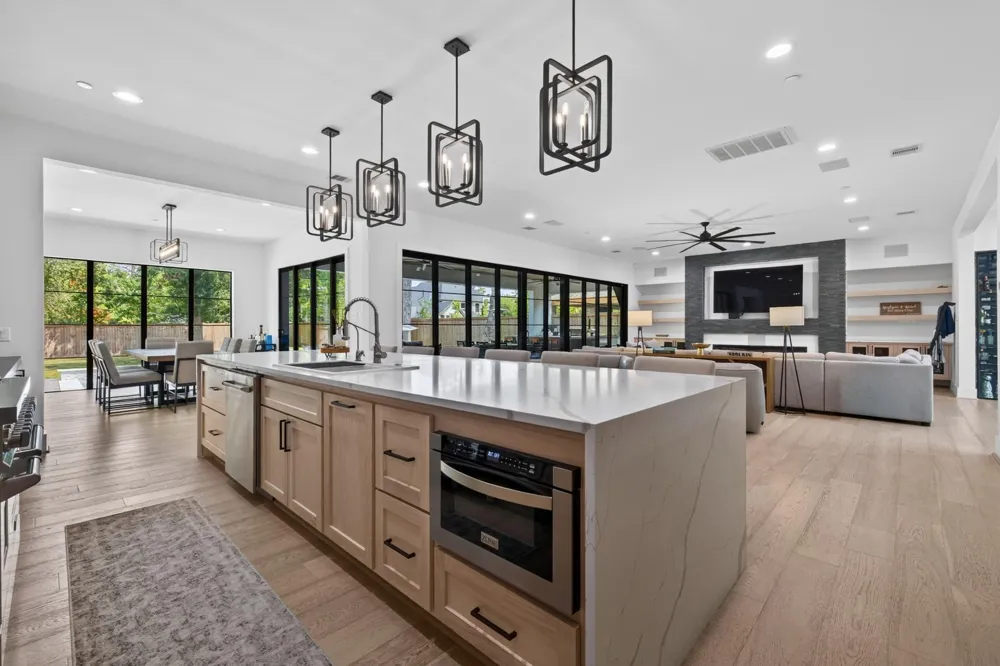 1432 Bingle Road Houston, TX 77055