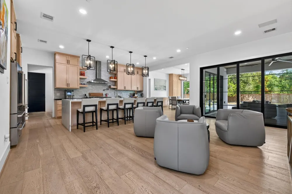 1432 Bingle Road Houston, TX 77055