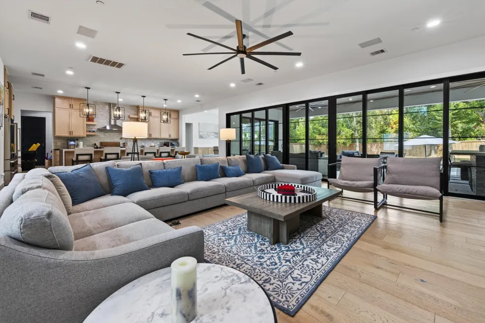 1432 Bingle Road Houston, TX 77055