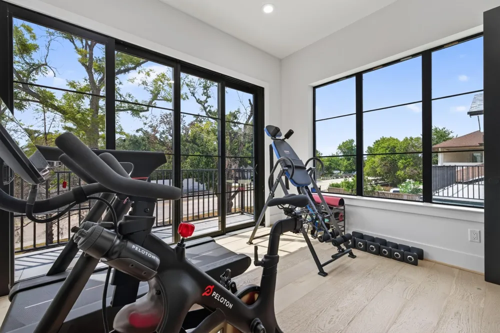 1432 Bingle Road Houston, TX 77055
