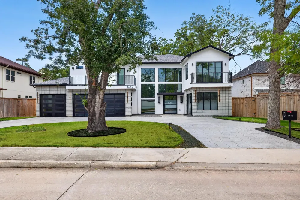 1432 Bingle Road Houston, TX 77055