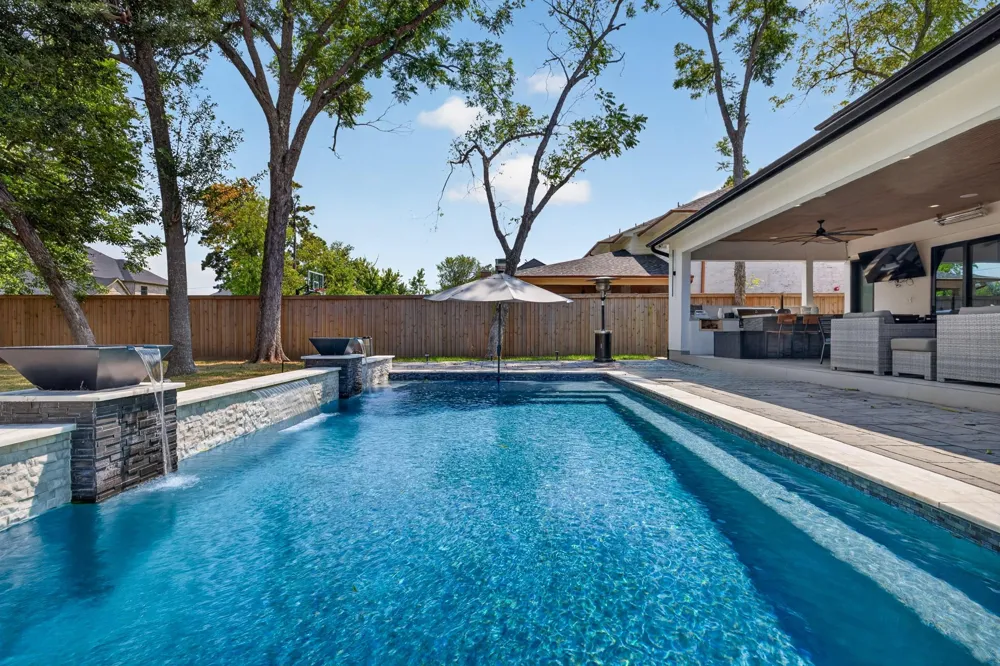 1432 Bingle Road Houston, TX 77055