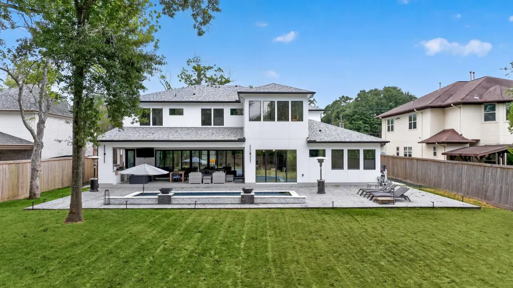 1432 Bingle Road Houston, TX 77055