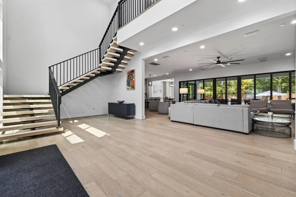 1432 Bingle Road Houston, TX 77055