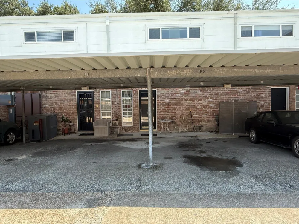 6410 Del Monte Drive #3 Houston, TX 77057
