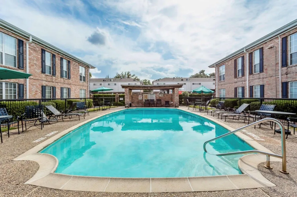 6410 Del Monte Drive #3 Houston, TX 77057