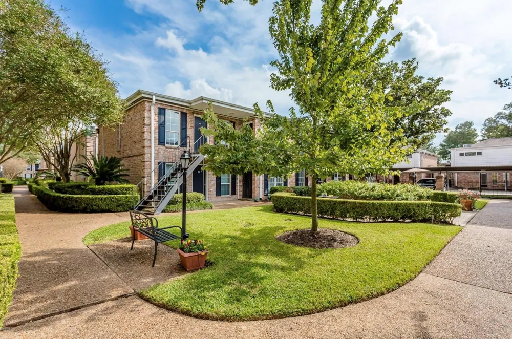 6410 Del Monte Drive #3 Houston, TX 77057