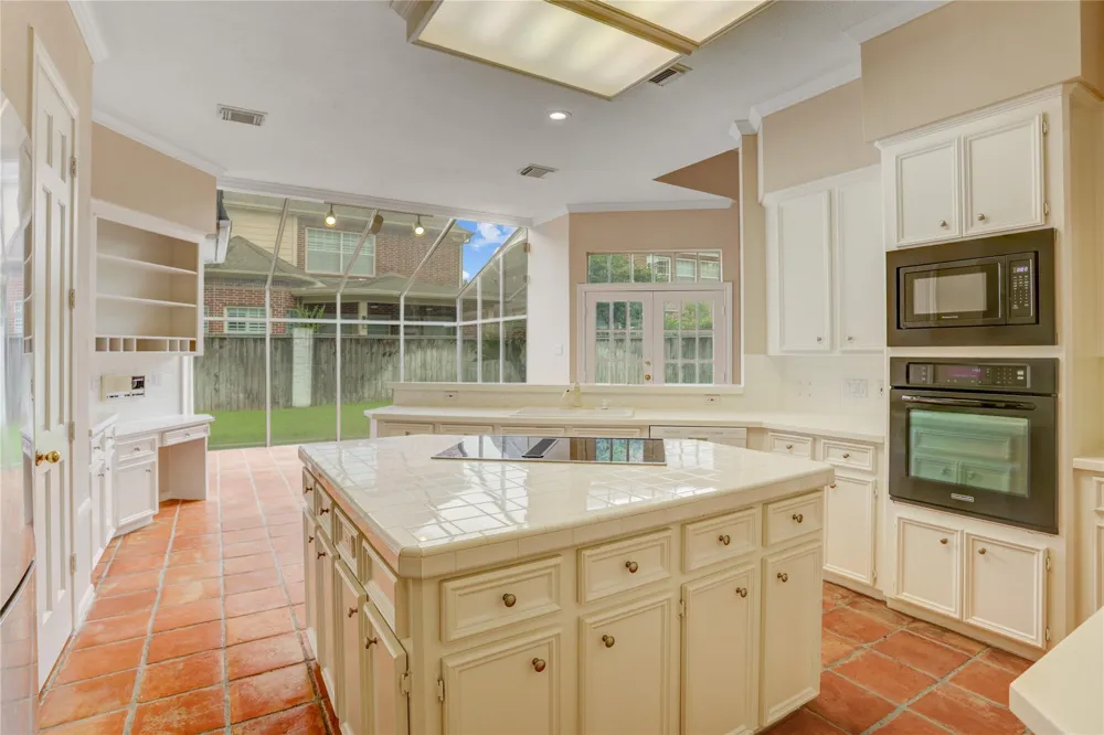 45 Ambleside Crescent Drive Sugar Land, TX 77479