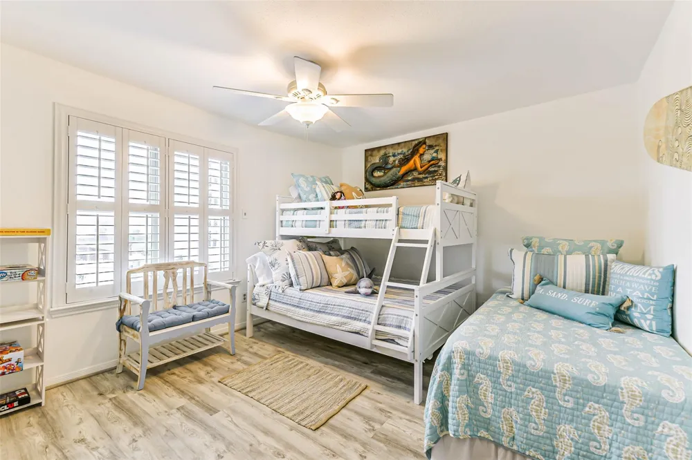 7312 Seawall Boulevard #217 Galveston, TX 77551