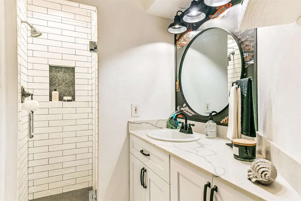 7312 Seawall Boulevard #217 Galveston, TX 77551