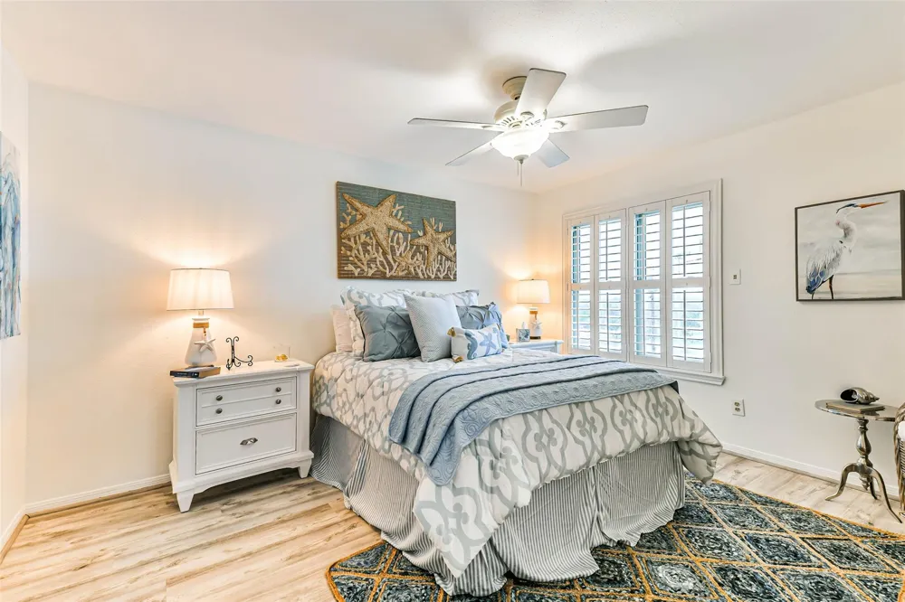 7312 Seawall Boulevard #217 Galveston, TX 77551