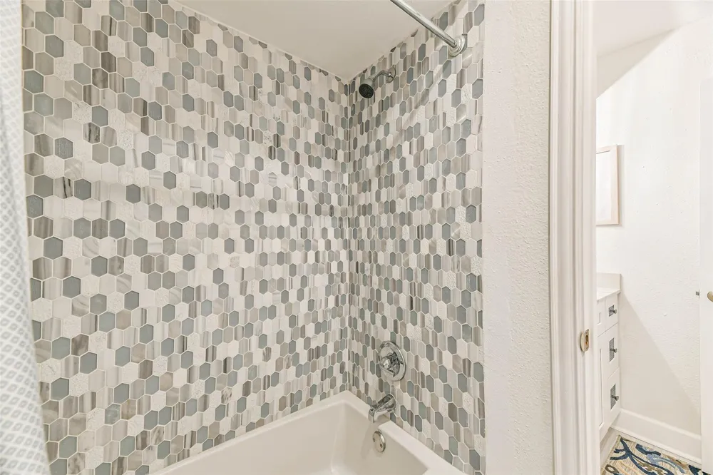7312 Seawall Boulevard #217 Galveston, TX 77551