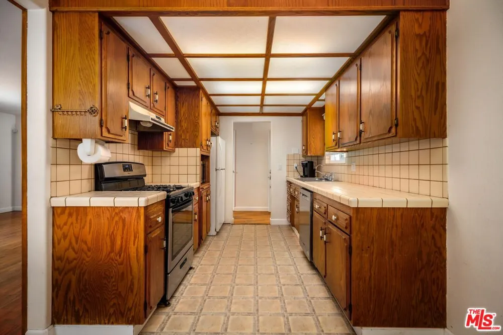 812 Francine Lane Santa Maria, CA 93455