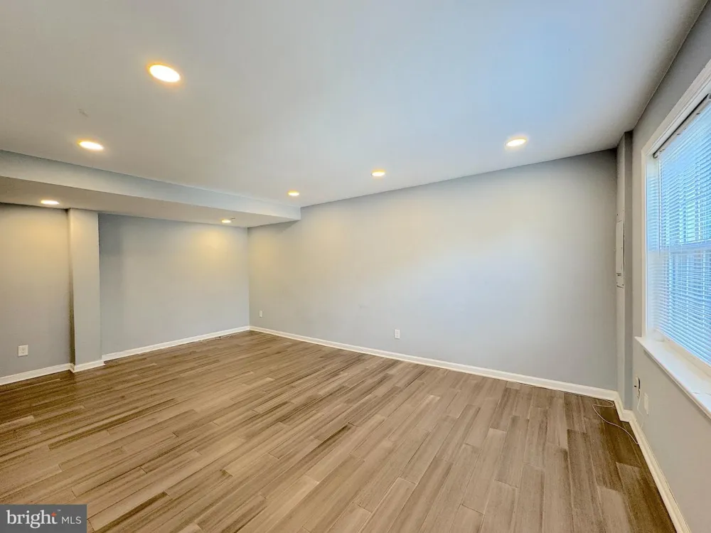 9819 HAGEL CIRCLE Lorton, VA 22079