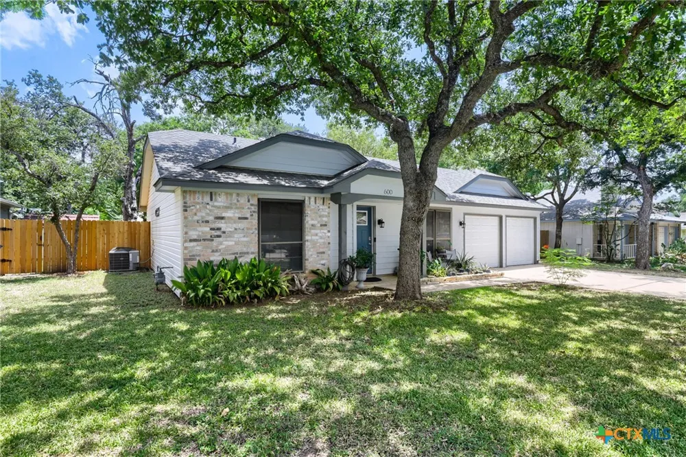 600 Live Oak Drive Cedar Park, TX 78613