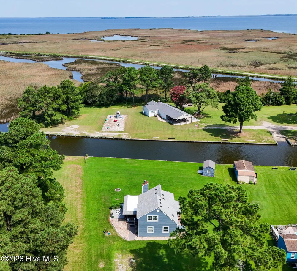 112 Canadian Goose Drive Currituck, NC 27929