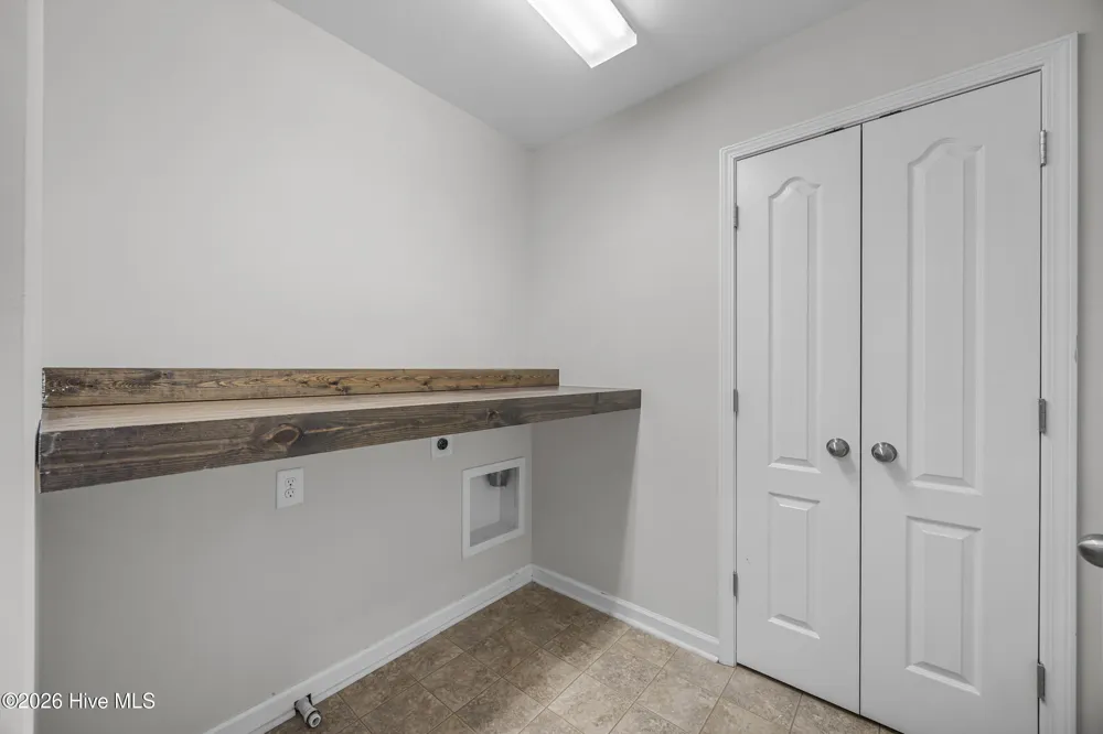 525 Shelmore Lane Jacksonville, NC 28540