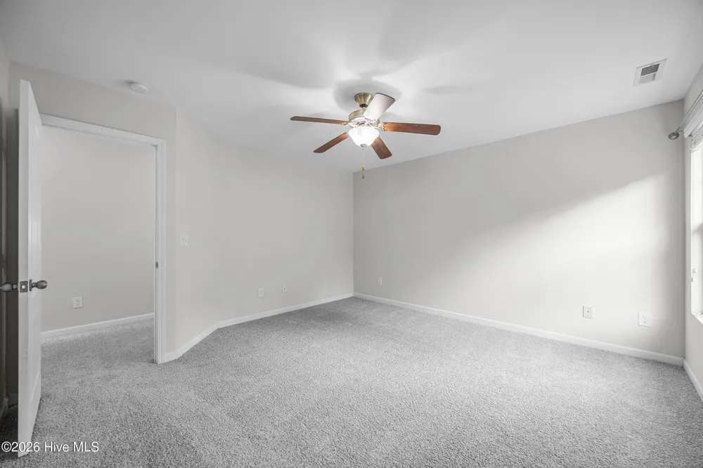 525 Shelmore Lane Jacksonville, NC 28540