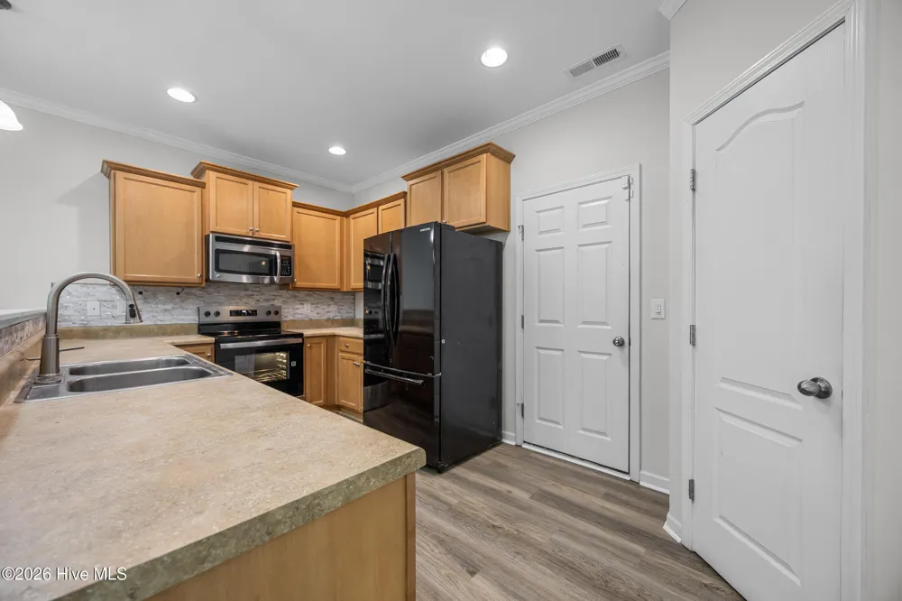 525 Shelmore Lane Jacksonville, NC 28540