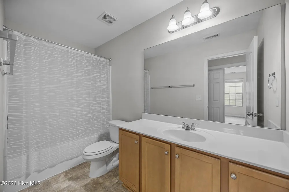 525 Shelmore Lane Jacksonville, NC 28540