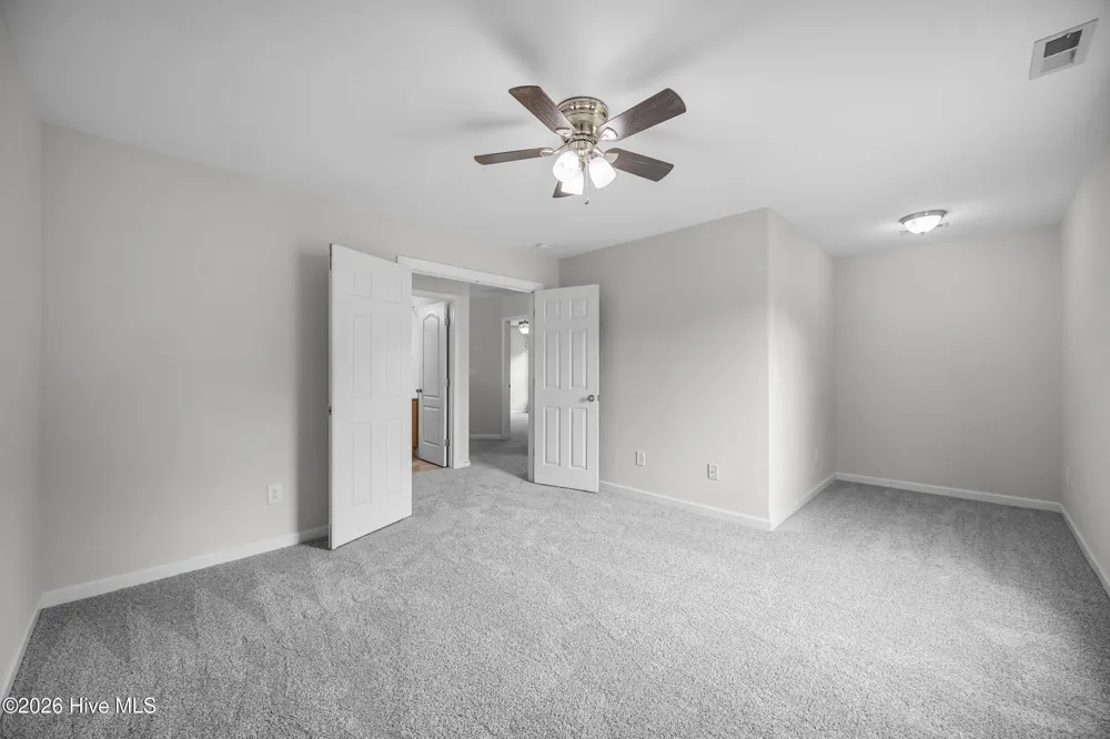 525 Shelmore Lane Jacksonville, NC 28540