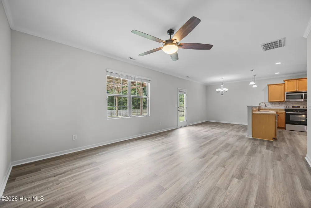 525 Shelmore Lane Jacksonville, NC 28540