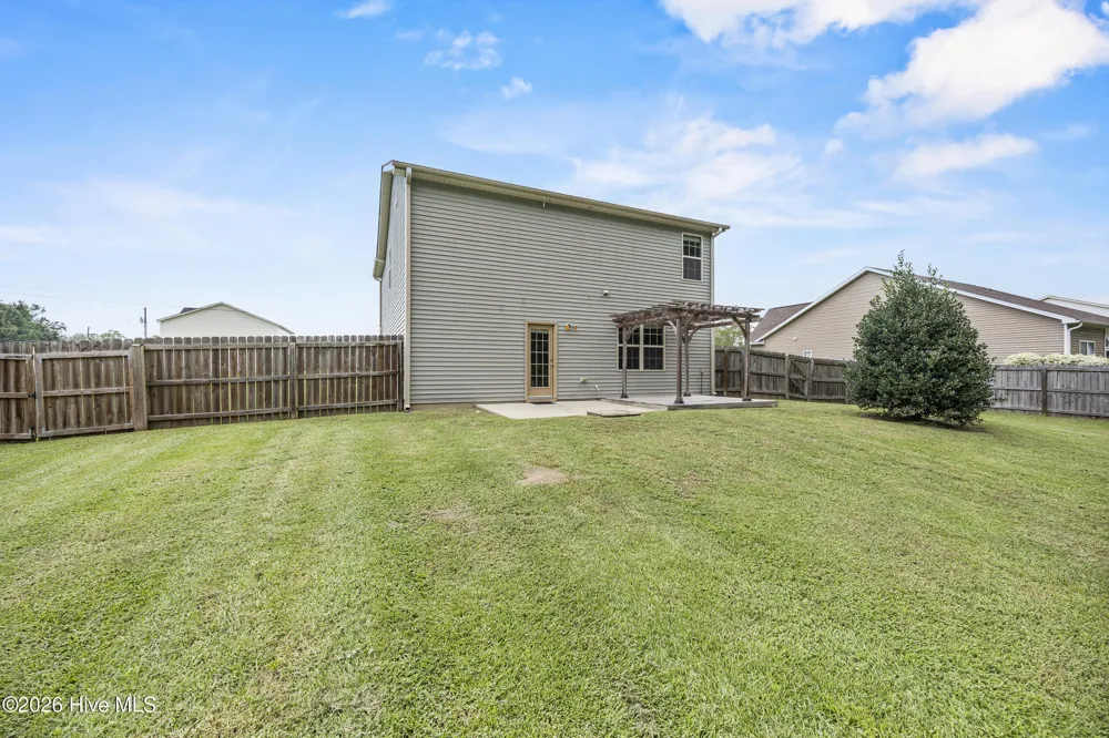 525 Shelmore Lane Jacksonville, NC 28540