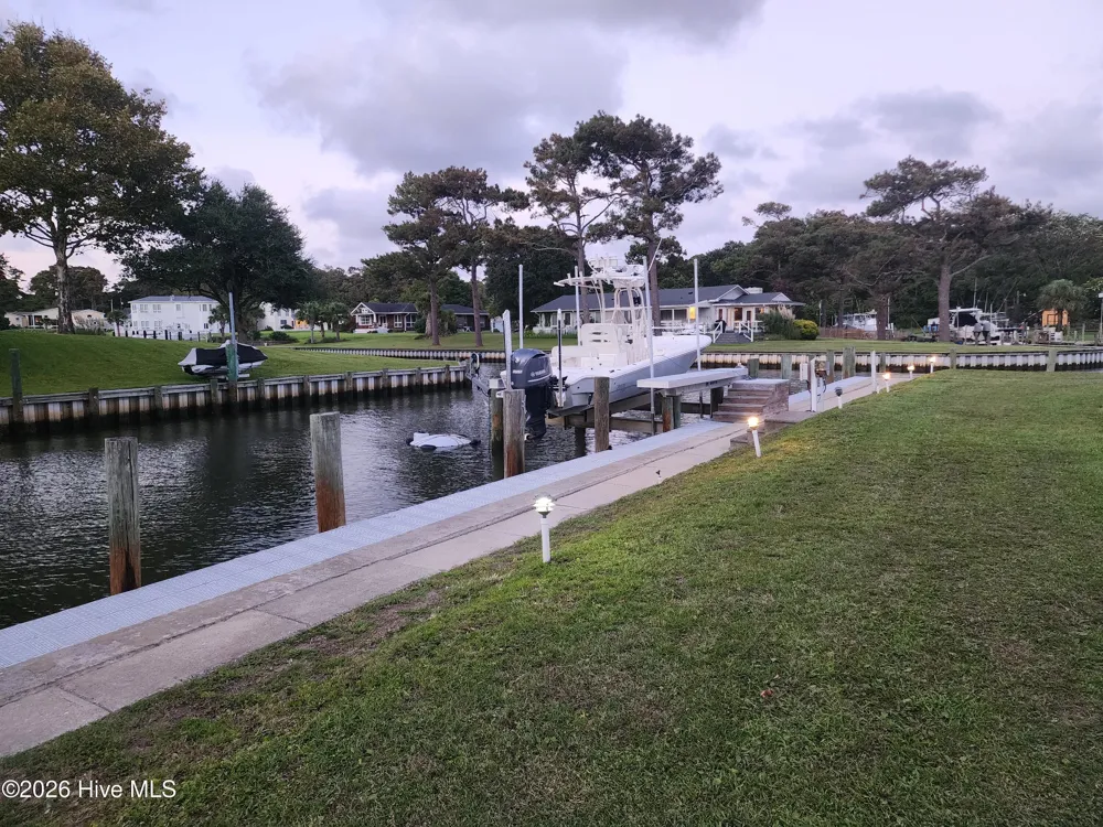 104 Sea Trace Lane Newport, NC 28570